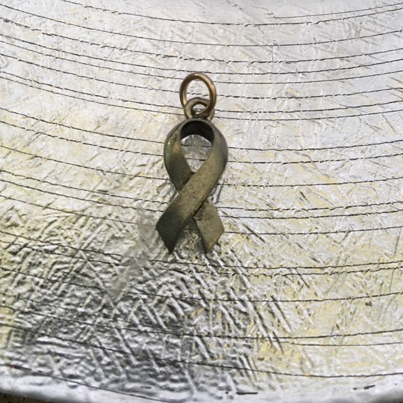 Jewel Kade Charm Brest Cancer Ribbon -Silver - Picture 1 of 1
